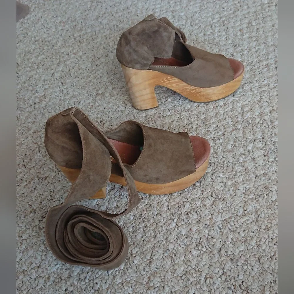 Free People Touch the Sky Clog in Taupe size 36.5